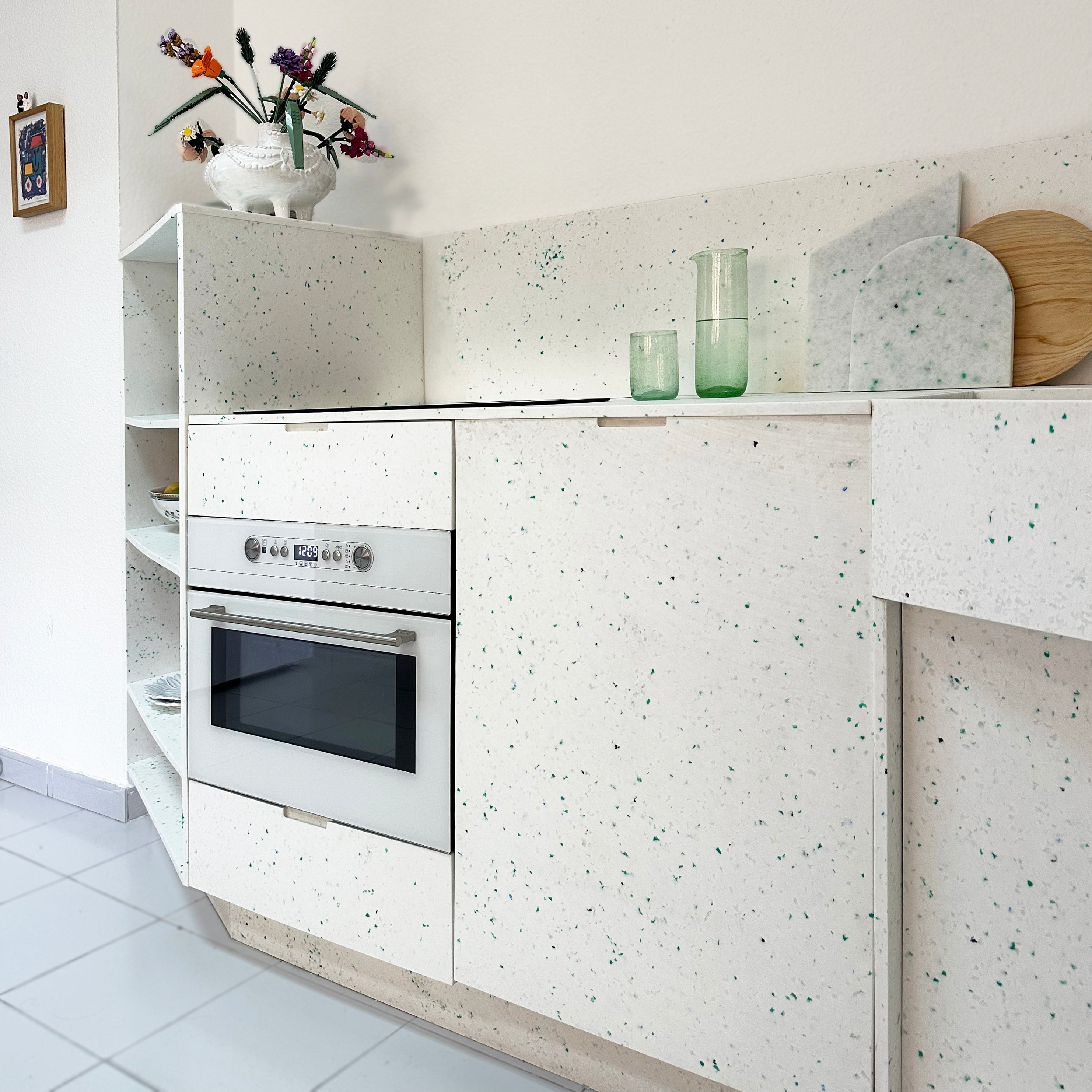 COSTUM PROJECT KITCHEN BY THE MINIMONO PROJECT - BRAND FOR ECO FRIENDLY - PLAYFUL - MULTI FUNCTIONAL - SUSTAINABLE - HIGH QUALITY - DESIGN FURNITURE FROM RECYCLED PLASTIC FOR BOTH ADULT AND CHILDREN MADE IN BERLIN GERMANY