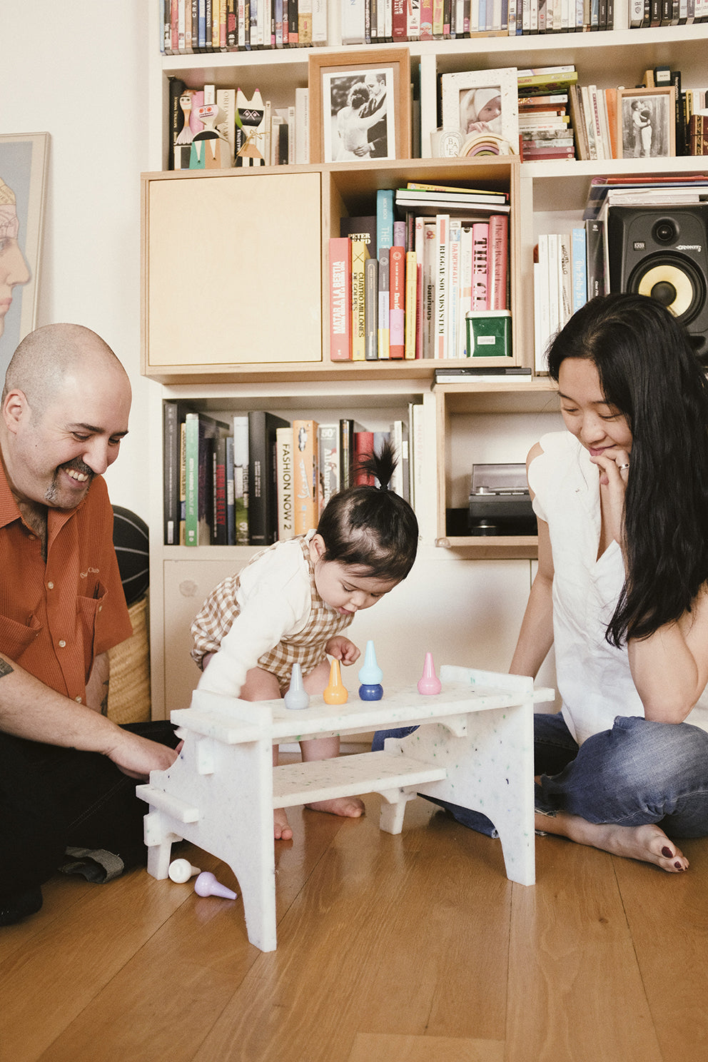 THE MiNiMONO PROJECT FAMILY #4 - SOOJEE, DAVID AND IRIA ROSE FROM MADRID, SPAIN - SUSTAINABLE DESIGN FURNITURE FROM RECYCLED PLASTIC FOR BOTH ADULT AND CHILDREN