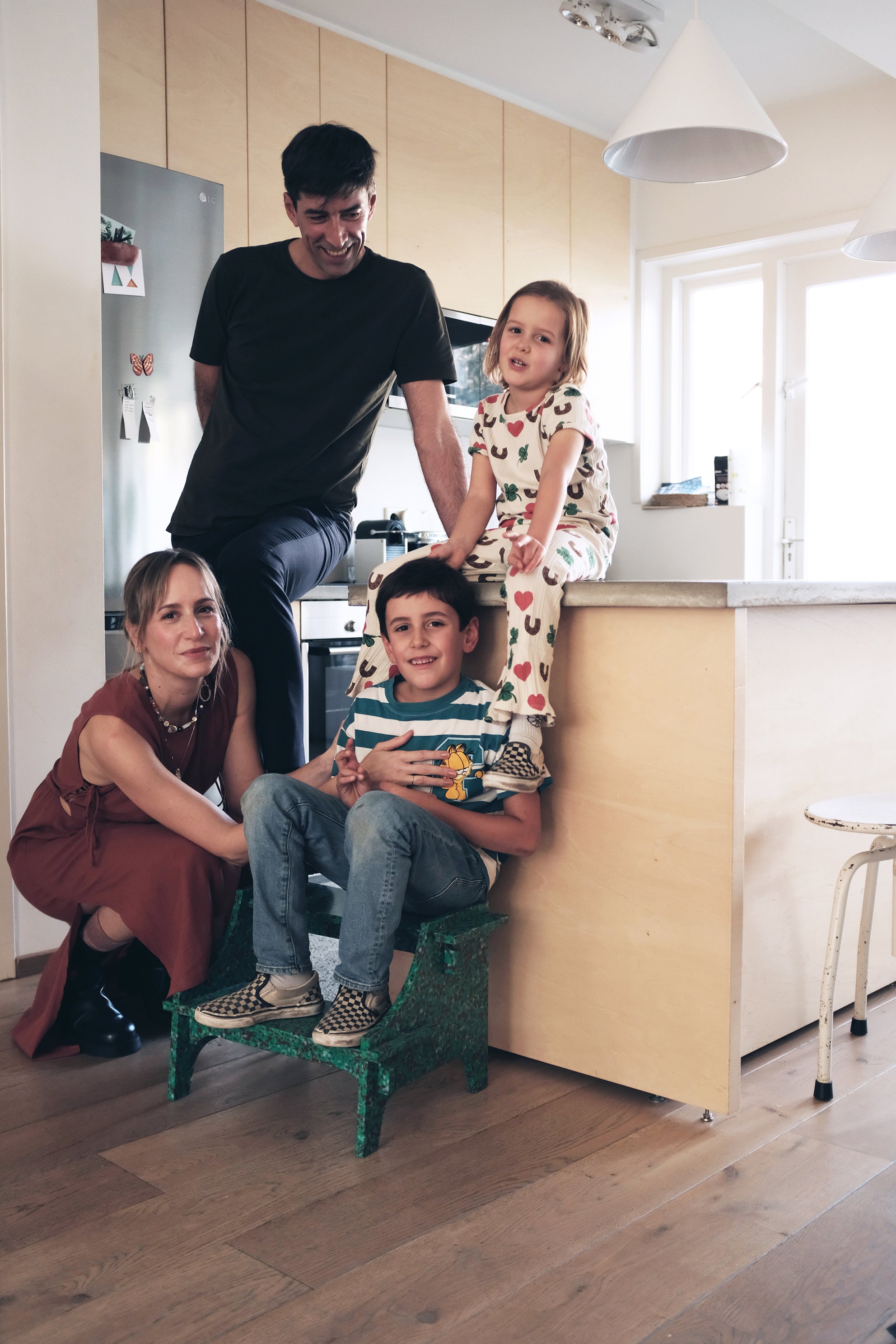 THE MiNiMONO PROJECT FAMILY #1 - PALOMA SEVILLA, RUI SANTOS, MANUEL AND FILIPA FROM EINDHOVEN, NETHERLANDS - SUSTAINABLE DESIGN FURNITURE FROM RECYCLED PLASTIC FOR BOTH ADULT AND CHILDREN