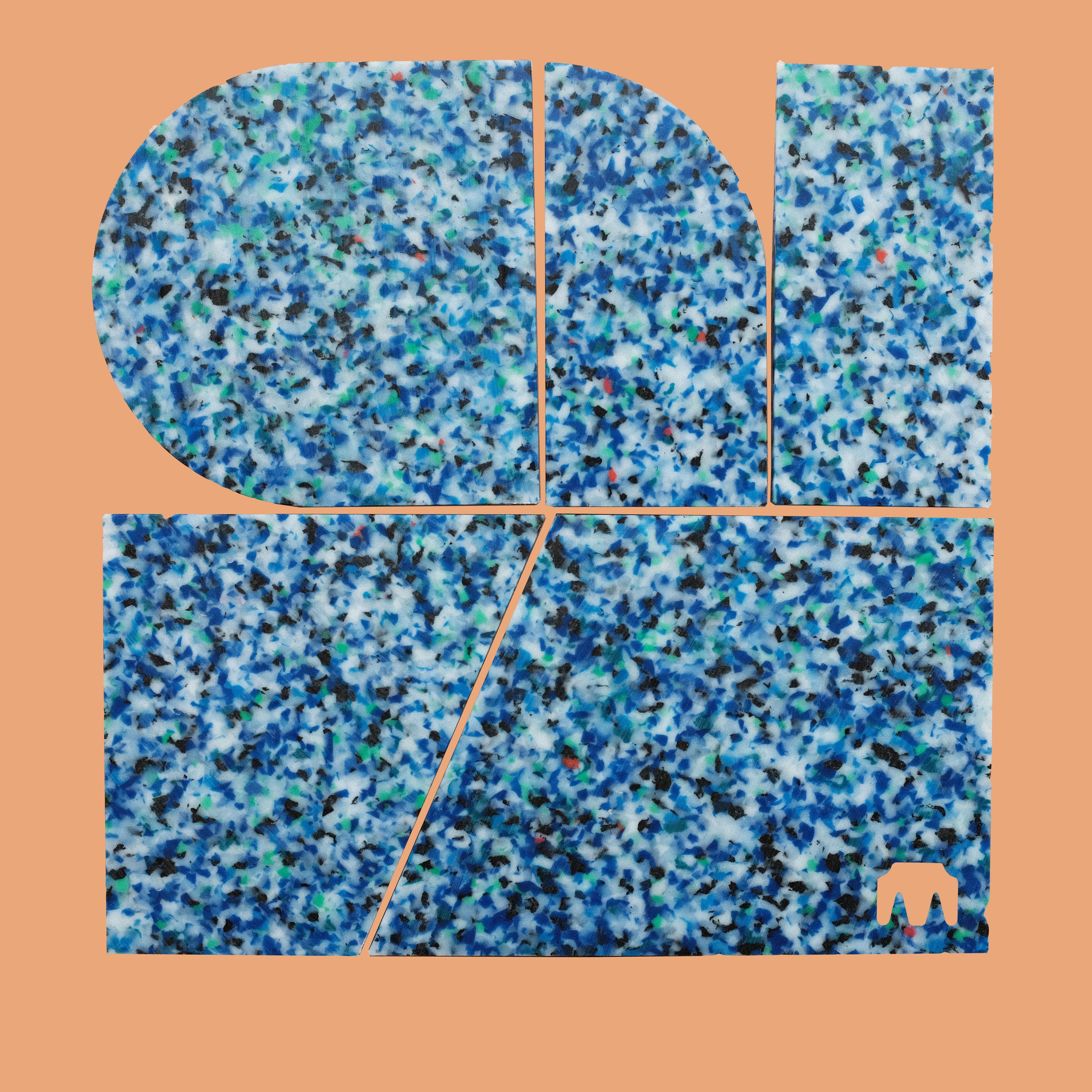 SET OF BLUE CHARCUTERIE CUTTING BOARDS BY THE MINIMONO PROJECT - BRAND FOR ECO FRIENDLY - PLAYFUL - MULTI FUNCTIONAL - SUSTAINABLE - HIGH QUALITY - DESIGN FURNITURE FROM RECYCLED PLASTIC FOR BOTH ADULT AND CHILDREN MADE IN BERLIN GERMANY